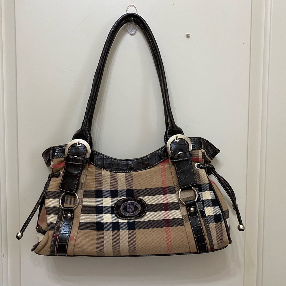 Handbag - Picture 2 of 3